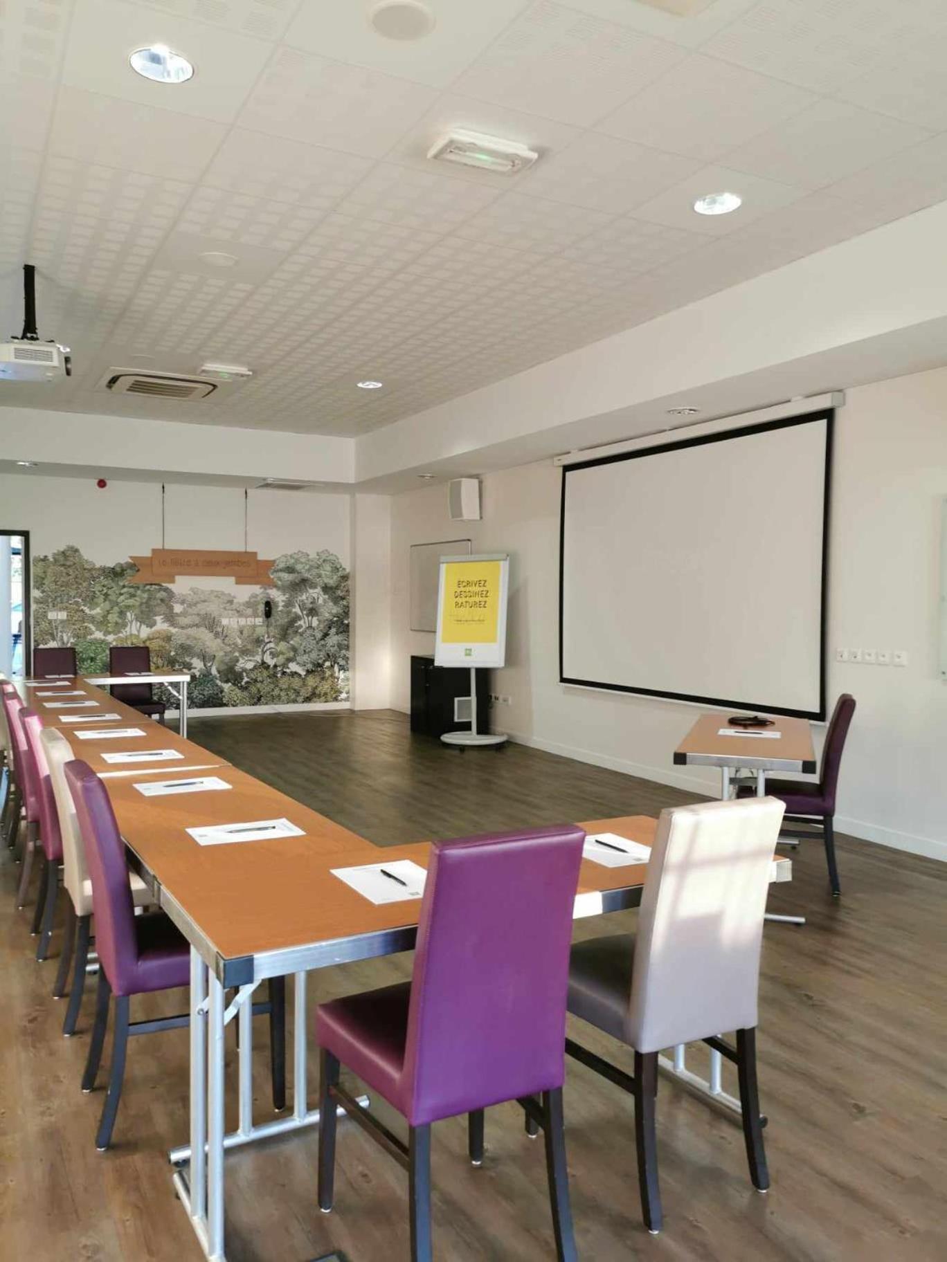 Hotel Ibis Styles Montargis Arboria Pannes  Bagian luar foto