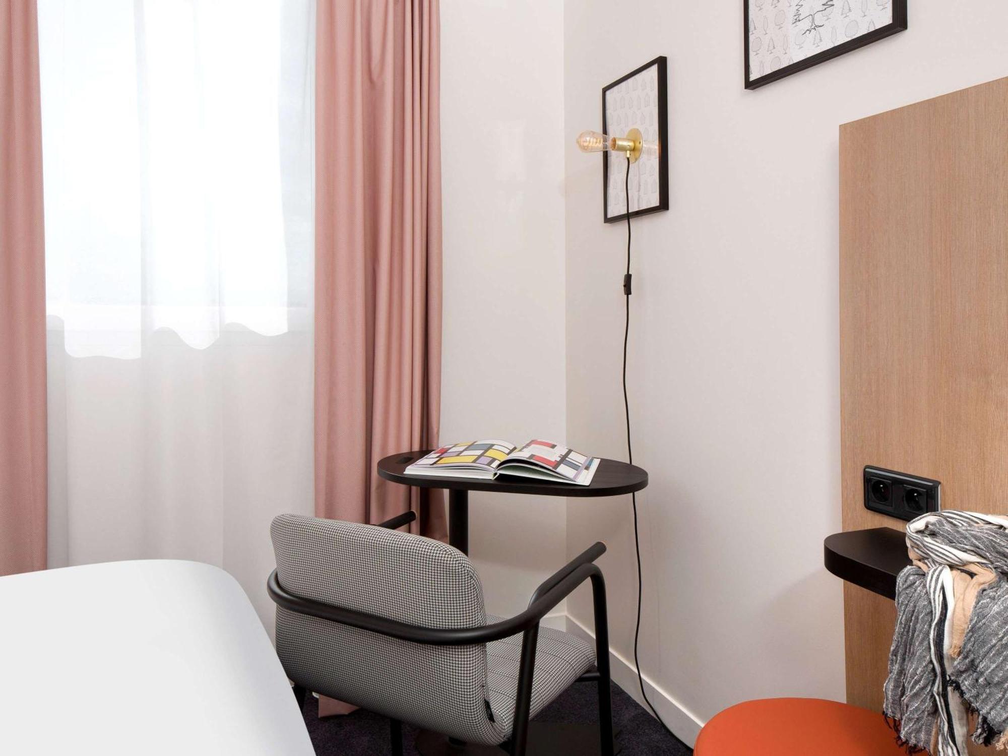 Hotel Ibis Styles Montargis Arboria Pannes  Bagian luar foto