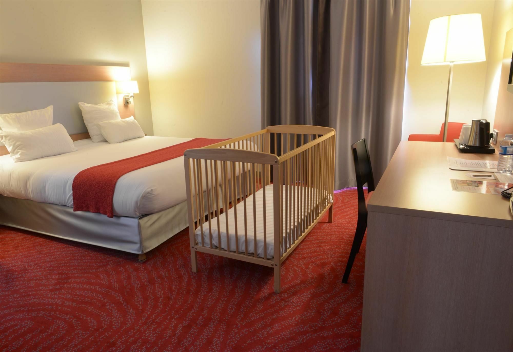 Hotel Ibis Styles Montargis Arboria Pannes  Bagian luar foto