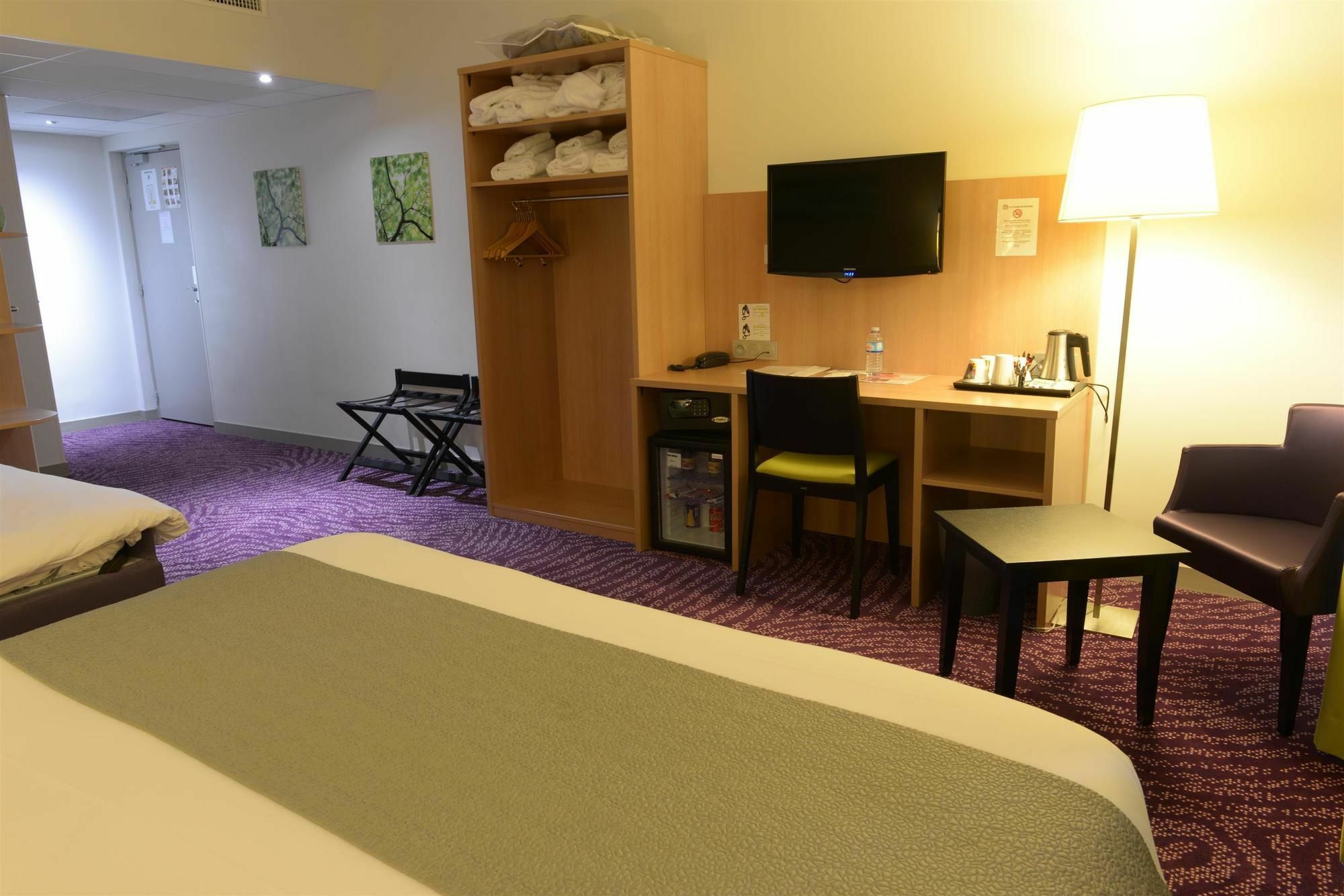 Hotel Ibis Styles Montargis Arboria Pannes  Bagian luar foto