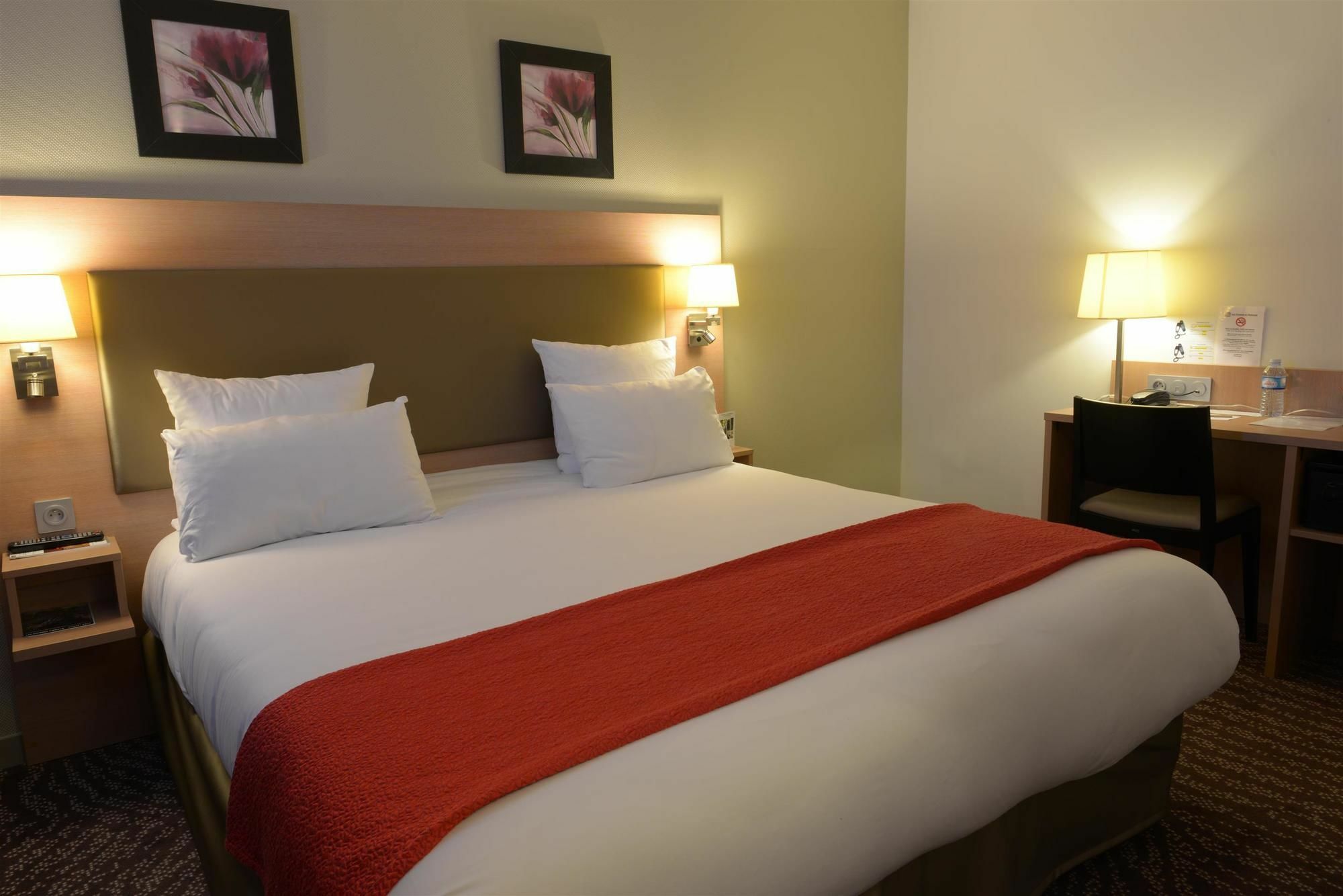 Hotel Ibis Styles Montargis Arboria Pannes  Bagian luar foto